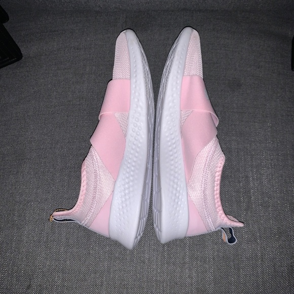 Bliss Pink Adidas PureMotion Adapt Sneakers --- NwT Size 8 - Picture 5 of 8